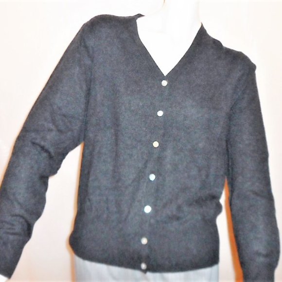 100 % CASHMERE CARDIGANS SWEATERS BEUTLER NWT - Picture 1 of 2